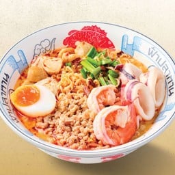 ก๋วยเตี๋ยวต้มยำน้ำข้นหมูสับทะเลรวมมิตร กุ้ง,ปลาหมึก