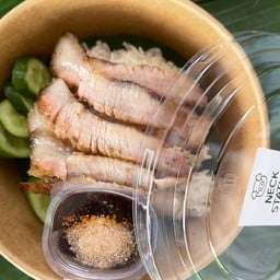 Neck Station ข้าวหน้าคอหมูย่าง