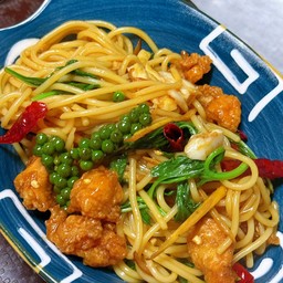 สปาเกตตี้ขี้เมาไก่กรอบ