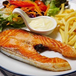 สเต็กปลาแซลมอน