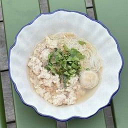 ก๋วยเตี๋ยวน้ำใส