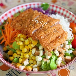 สลัดปลาทอด