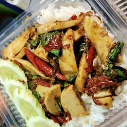 ผัดกระเพราหมูยอราดจ้าว