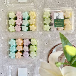 ขนมชั้นอบควันเทียน 12 ชิ้น