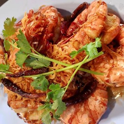 กุ้งผัดซอสมะขามราดข้าว
