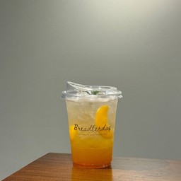 Peach Soda (พีชโซดา)