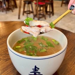 ต้มแซ่บเนื้อไก่