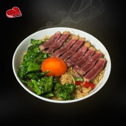 ข้าวผัดกระเพราเนื้อย่างไข่ดอง Australia Beef Picanha