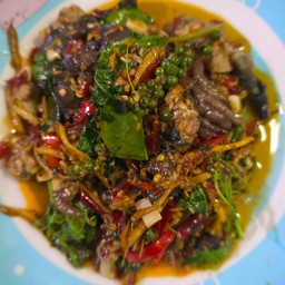 ผัดเผ็ดกบทอด(กับข้าว)
