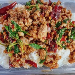 กระเพราหมูสับ