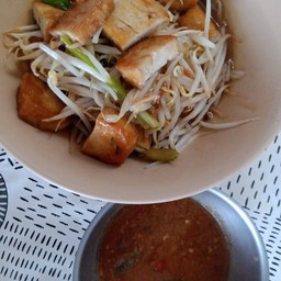 ผัดเต้าหู้หมูสับใส่ถั่วงอก+ข้าว+น้ำพริก+ไข่ดาว