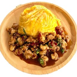 ข้าวไข่ข้น กระเพราเอ็นไก่ทอด