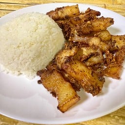 ข้าวหมูกรอบน้ำจิ้มซีฟู้ดbyพี่หอมน้องใหม่