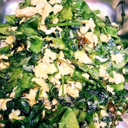 ใบเหลียงผัดไข่