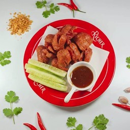 ไส้กรอกแดงทอด