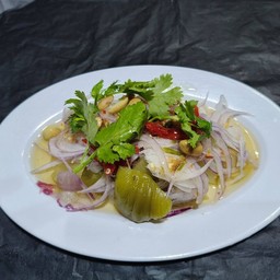 ยำผักกาดกระป๋อง