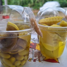 ผลไม้ดองพร้อมพริกเกลือ