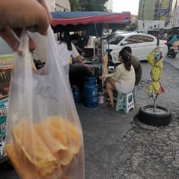 ป้าลำธรรมศาสตร์ ขนมโตเกียว