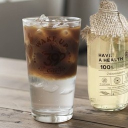 อเมริกาโน่น้ำช่อดอกมะพร้าว