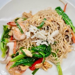 Pro!!ผัดหมี่อฮ่องกงทะเล+เนื้อปู