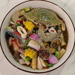 ยำปากแซ่บ&ซูเฟล่แพนเค้กbyเจ๊ขวัญ บางประอิน