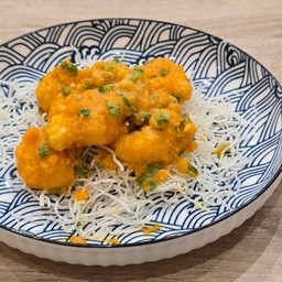 กุ้งผัดไข่เค็ม.