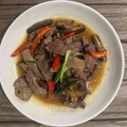 ผัดน้ำมันหอย(เนื้อ)