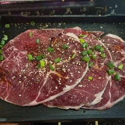 น่องลาย