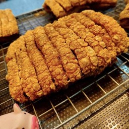 หมูกรอบ