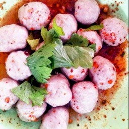 ลูกชิ้นหมูคลุก