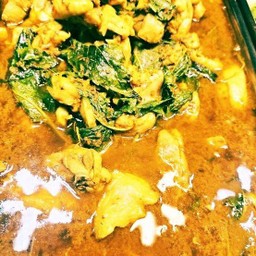 แกงไก่ใส่ใบยี่หร่า