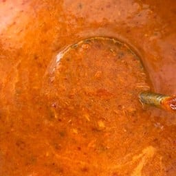 ข้าวแกง ขนมจีน แม่ลำใย