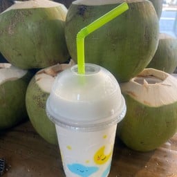 น้องเนสมะพร้าวน้ำหอม