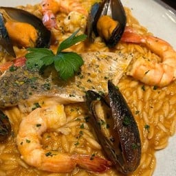 Seafood bouillabaisse rizo