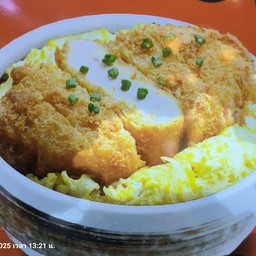 ข้าวหน้าหมูตุ๋น