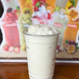 น้ำมะพร้าวนมสดปั่น