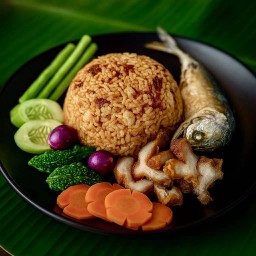 ร้านข้าวคลุกน้ำพริกหอมหวน