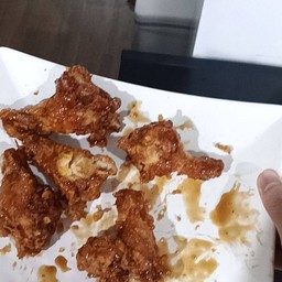 หมูสับผัดซอสครอบจักรวาล