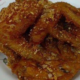 กะเพรา บ้านช่าง