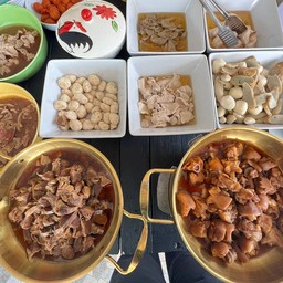 ข้าวหมูตุ๋น