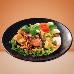 พล่าหมูมะเขืออ่อน