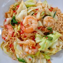 ผัดขี้เมาเส้นมาม่า (เลือกเนื้อสัตว์)