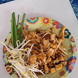 ผัดไทวุ้นเส้น.. พิเศษ