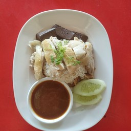 ข้าวมันไก่ต้ม พิเศษ