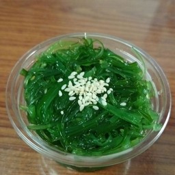 ยำสาหร่าย