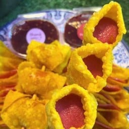 เกี๊ยวห่อไส้กรอก