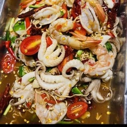 ยำเจ้าเก่าหน้าเซเว่นสินพัฒนา