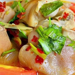 ต้มแซบขาหมู