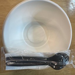 ชาม ช้อน ส้อม