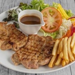 สเต๊กสันคอหมู+ชามะนาว